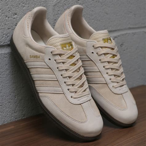 Adidas suede sambas